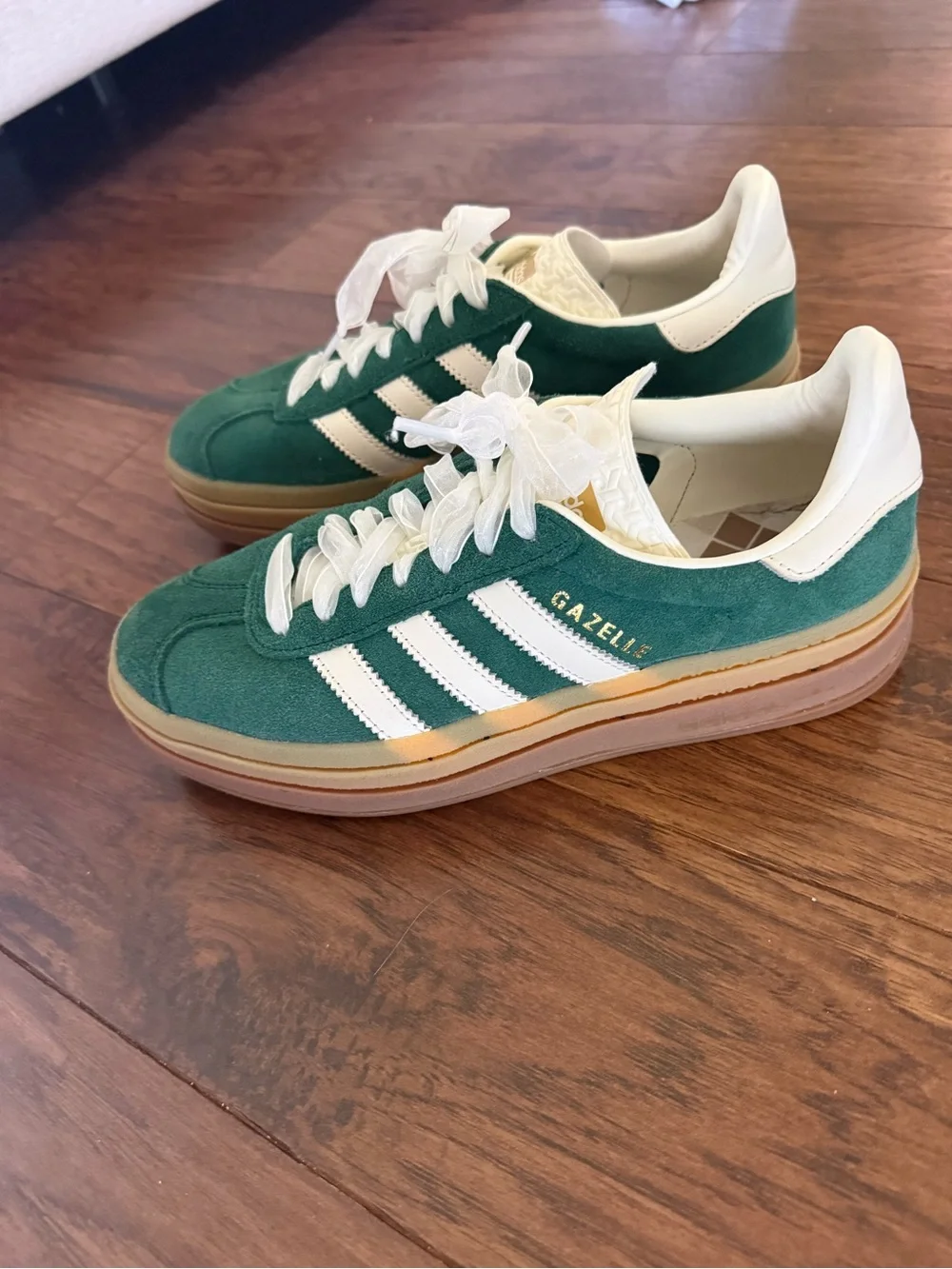 adidas Green Suede Sneakers with White Stripes and cute laces - Picture 2 of 3